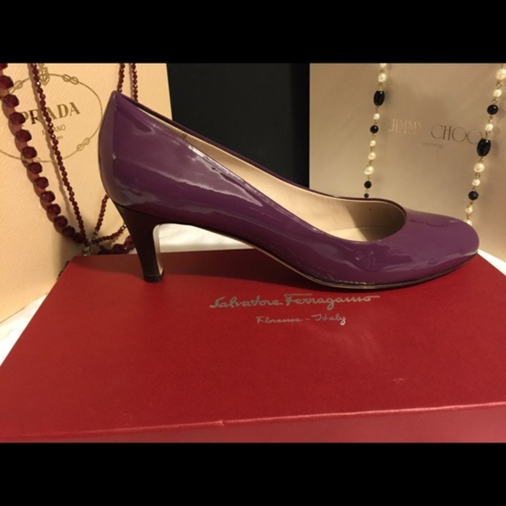 New Salvatore Ferragamo pumps